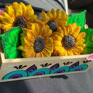 Sunflower basket